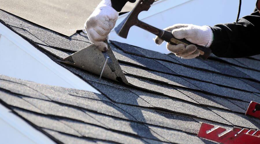 Professional gutter cleaning in Argyle, IA
